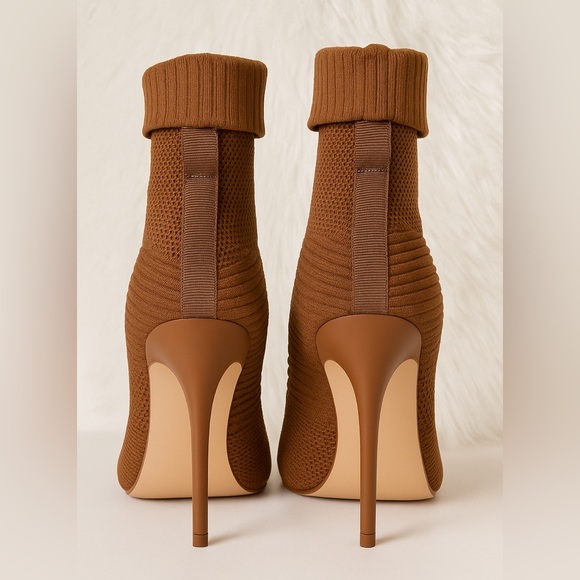 New - Pointed Toe Boots, Stiletto Heel, Fold-Over Cuff | Size 8 - Picture 4 of 7